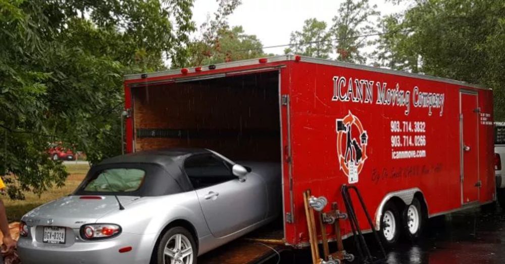 Safe and secure mattress moving with protectors in Angelina County TX